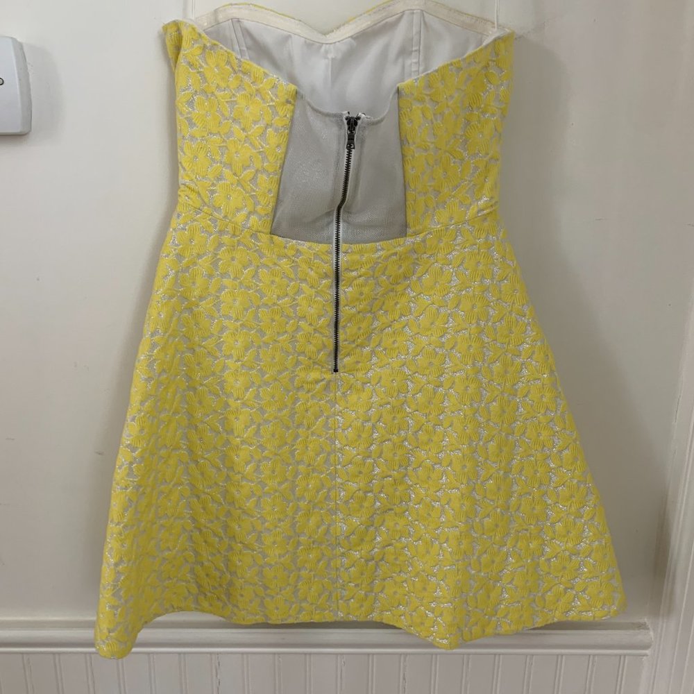 Alice + Olivia Strapless Yellow/Metallic Silver Jacquard Dress- Size 6 GORGEOUS! - Picture 6 of 13